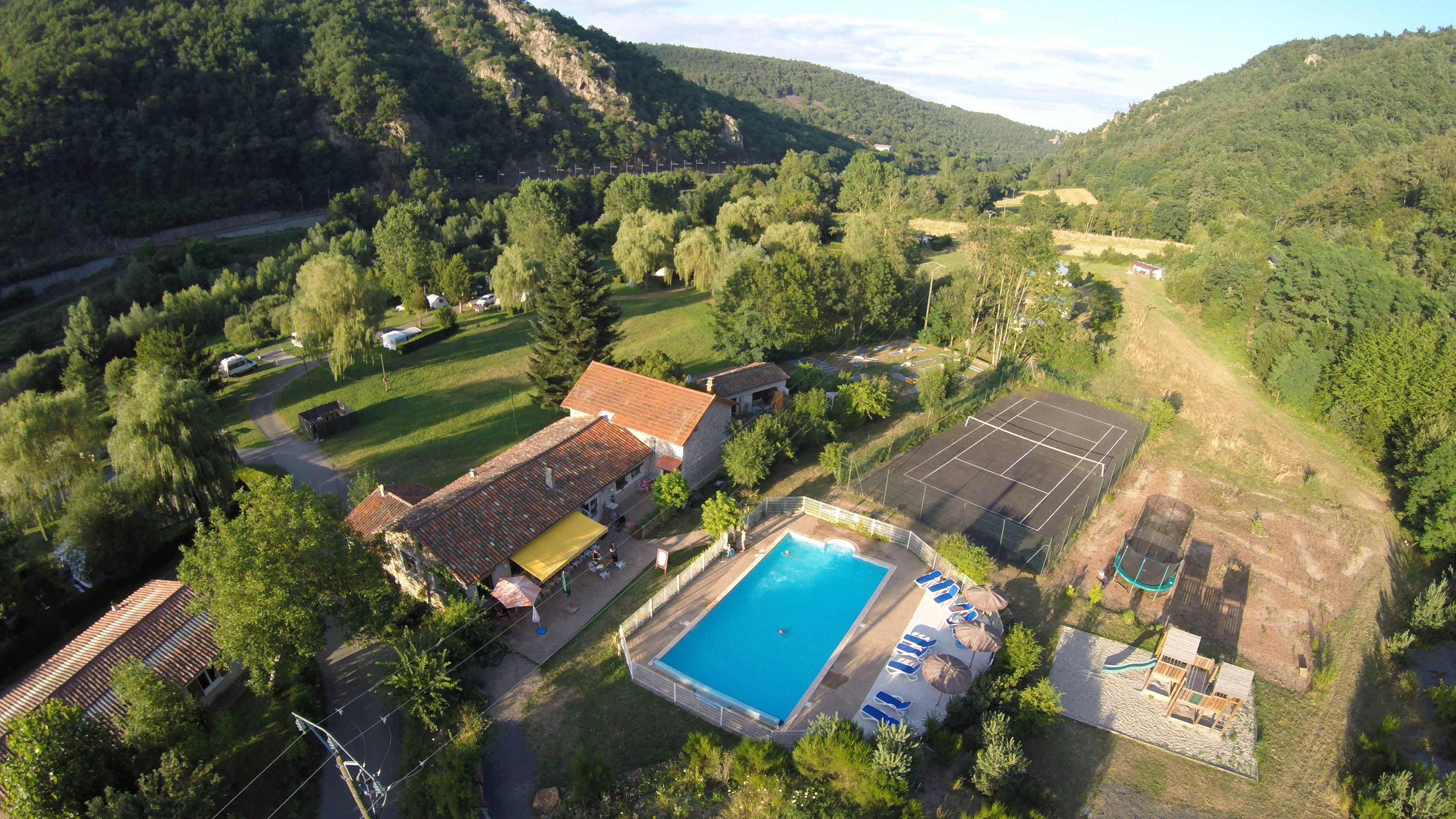 Camping Domaine le Pra de Mars